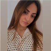 Laureanda in marketing e organizzazione d’impresa; offro insegnamenti di grammatica italiana per stranieri